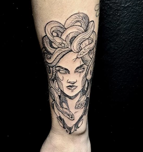 tatuaggi fine line Vittorio Veneto Vittorio Veneto
